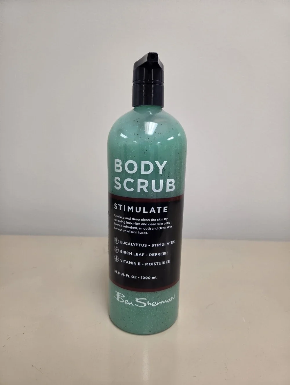 Ben Sherman Stimulate Eucalyptus Body Scrub - Green
